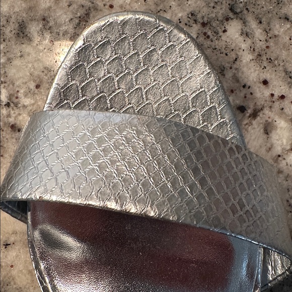 Karl Lagerfeld Metallic Silver Heels - Picture 7 of 8